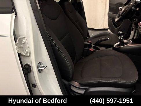 Used 2016 Kia Soul FWD image 23