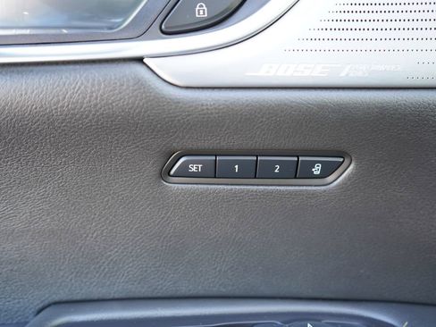 Used 2024 Cadillac XT6 Premium Luxury image 27