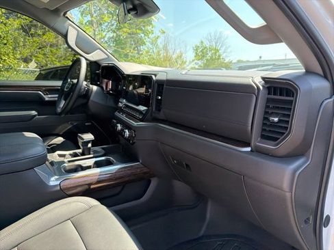 Used 2025 GMC Sierra 1500 Elevation w/ Elevation Premium Package AWD/4WD image 25