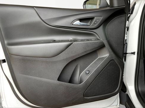 Used 2023 Chevrolet Equinox LT FWD image 19