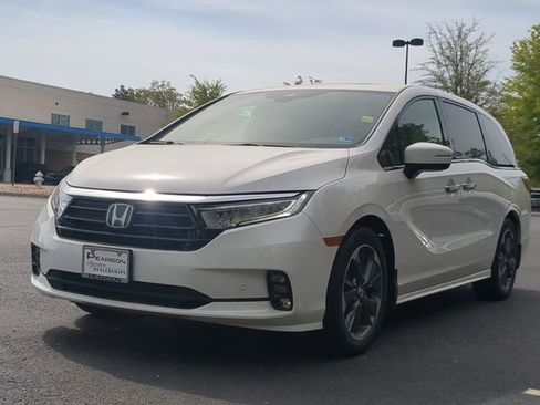 Used 2023 Honda Odyssey Elite image 7