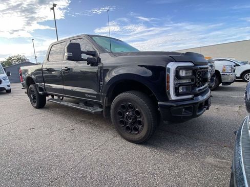 Used 2025 Ford F350 Lariat w/ Lariat Ultimate Package AWD/4WD image 1