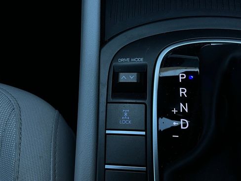 Used 2025 Hyundai Kona SEL image 23