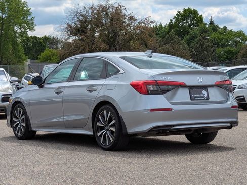 Used 2022 Honda Civic EX image 9