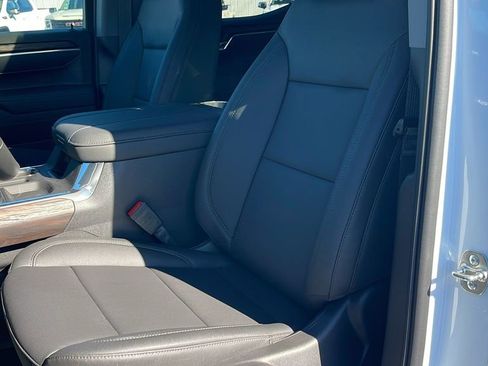 New 2026 GMC Sierra 1500 SLT w/ SLT Premium Plus Package image 10