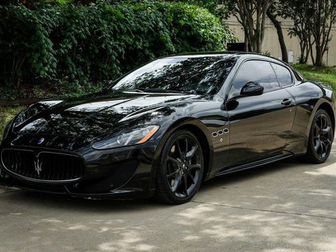 Used 2013 Maserati GranTurismo MC image 4