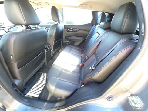 Used 2018 Nissan Rogue Sport SL w/ SL Premium Package image 24