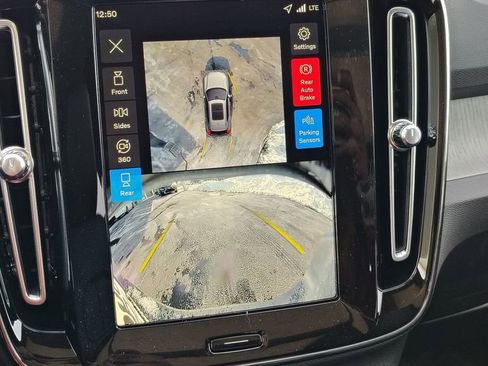 New 2026 Volvo XC40 B5 Plus w/ Protection Package Premier image 20