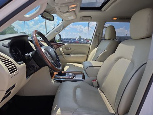 Used 2018 INFINITI QX80 2WD w/ Driver Assistance Package image 17