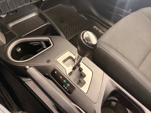 Used 2016 Toyota RAV4 XLE AWD/4WD image 43