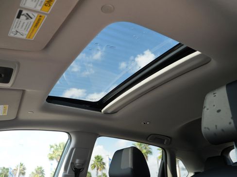 New 2026 Honda HR-V EX-L image 17