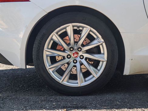 Used 2017 Jaguar F-TYPE Convertible image 53