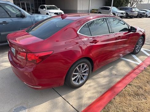Used 2018 Acura TLX image 3