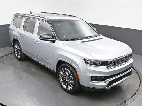 Used 2023 Jeep Grand Wagoneer Series III image 46