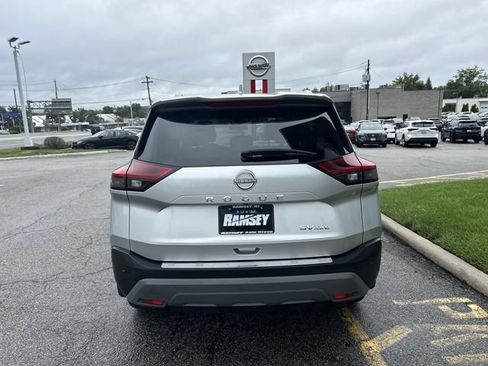 Certified 2023 Nissan Rogue SV w/ SV Premium B Package AWD/4WD image 7