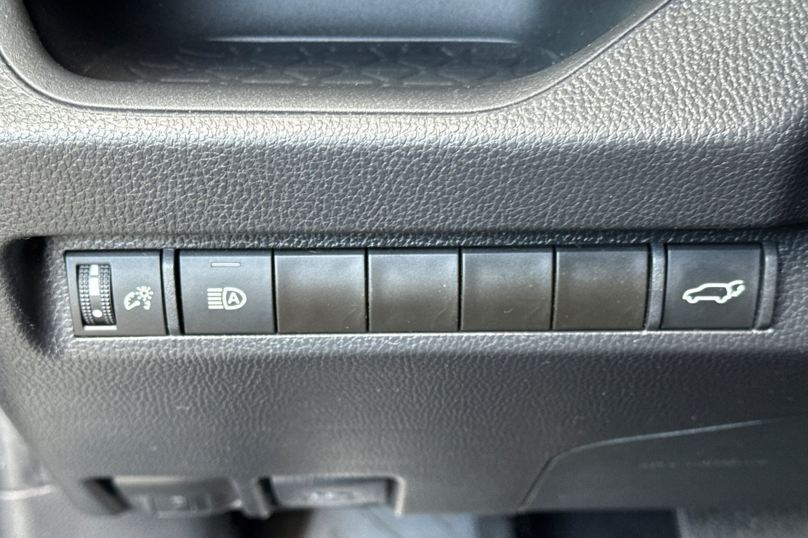 Certified 2023 Toyota RAV4 XLE Premium FWD image 34