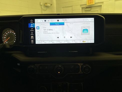 New 2025 Jeep Gladiator Rubicon w/ Convenience Group image 12