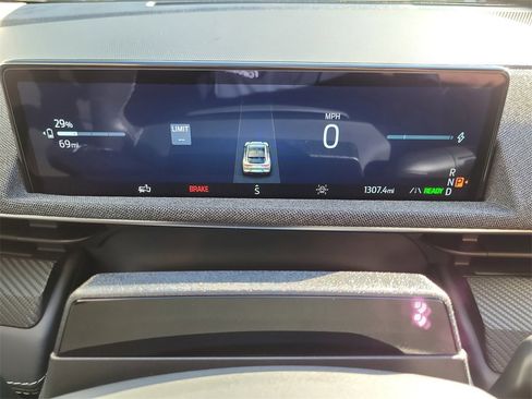 Certified 2025 Ford Mustang Mach-E Premium image 29