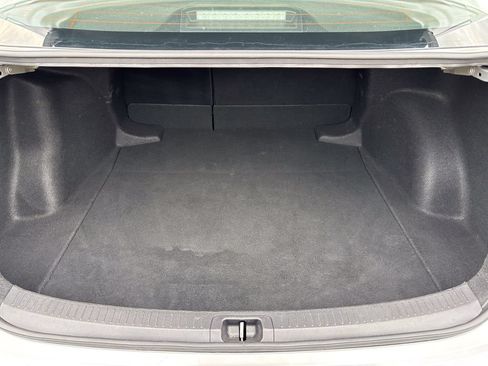 Used 2024 Toyota Corolla LE FWD image 43