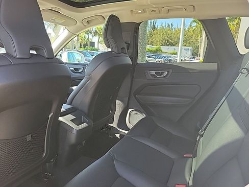 Used 2023 Volvo XC60 B5 Plus w/ Protection Package Premier image 6