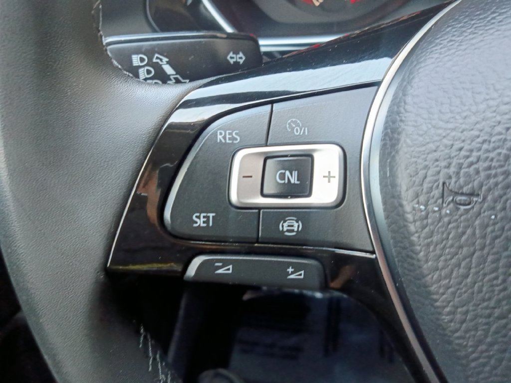 Used 2020 Volkswagen Jetta SE FWD image 11