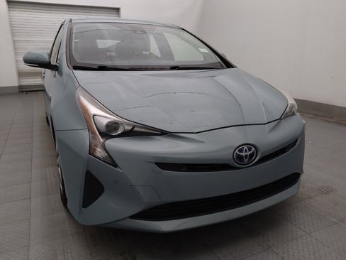 Used 2017 Toyota Prius Two w/ Prius Two Safety Plus Package FWD image 13