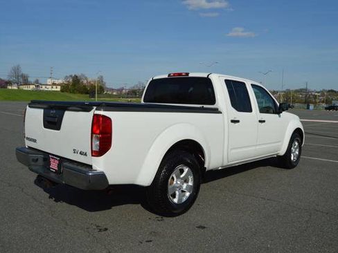 Used 2013 Nissan Frontier SV AWD/4WD image 10