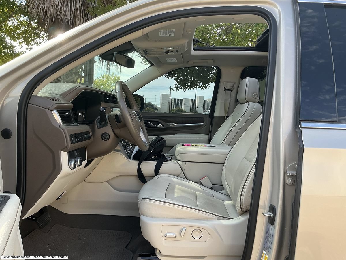 Used 2022 GMC Yukon Denali RWD image 8
