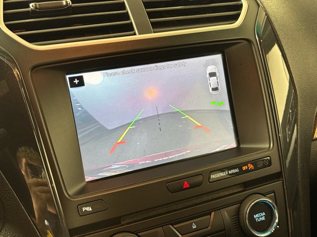 Used 2017 Ford Explorer XLT w/ Equipment Group 202A FWD image 24