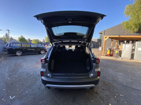 Used 2024 Ford Escape Platinum AWD/4WD image 29
