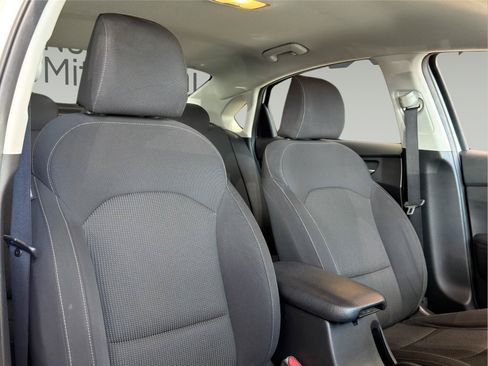 Used 2021 Kia Forte LXS FWD image 22
