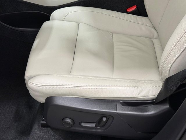Used 2023 Volvo XC40 B5 Ultimate w/ Climate Package AWD/4WD image 21