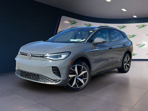 Certified 2023 Volkswagen ID.4 Pro S image 3