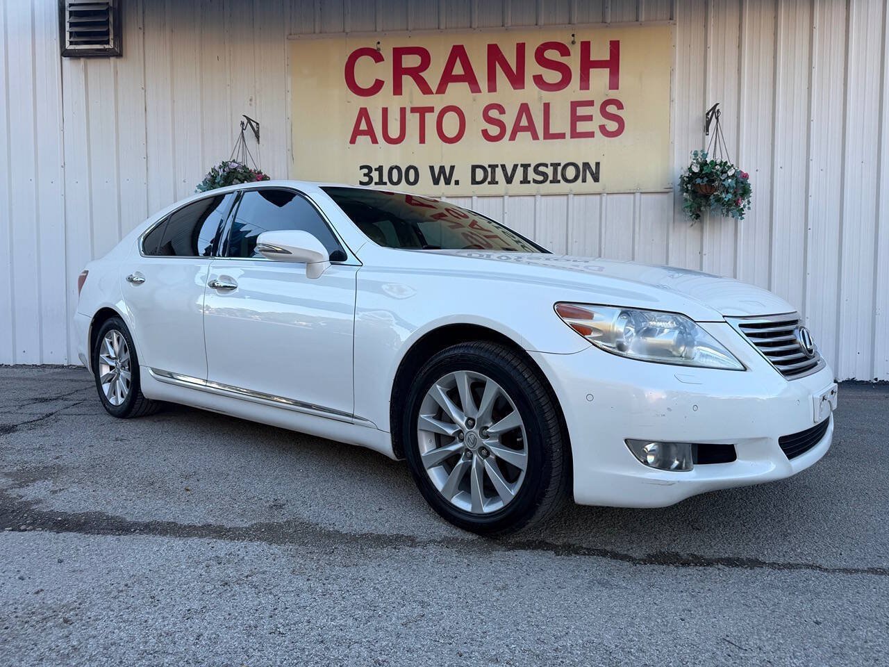 Used 2010 Lexus LS 460 AWD image 1