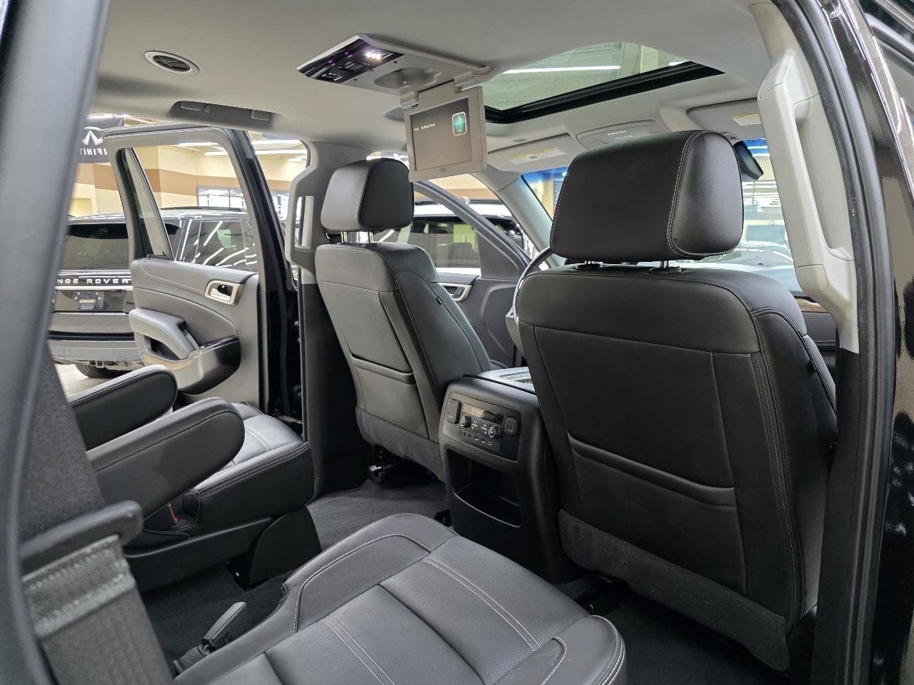 Used 2019 GMC Yukon Denali w/ Open Road Package AWD/4WD image 23