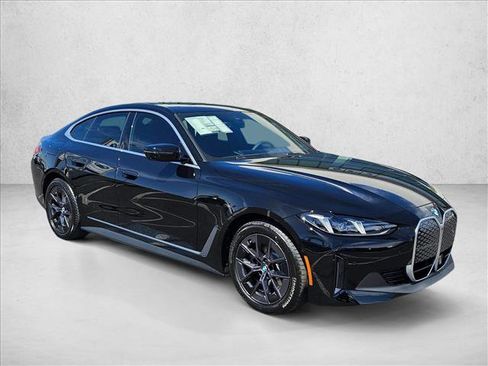 New 2026 BMW i4 eDrive40 w/ Parking Assistance Package RWD image 7