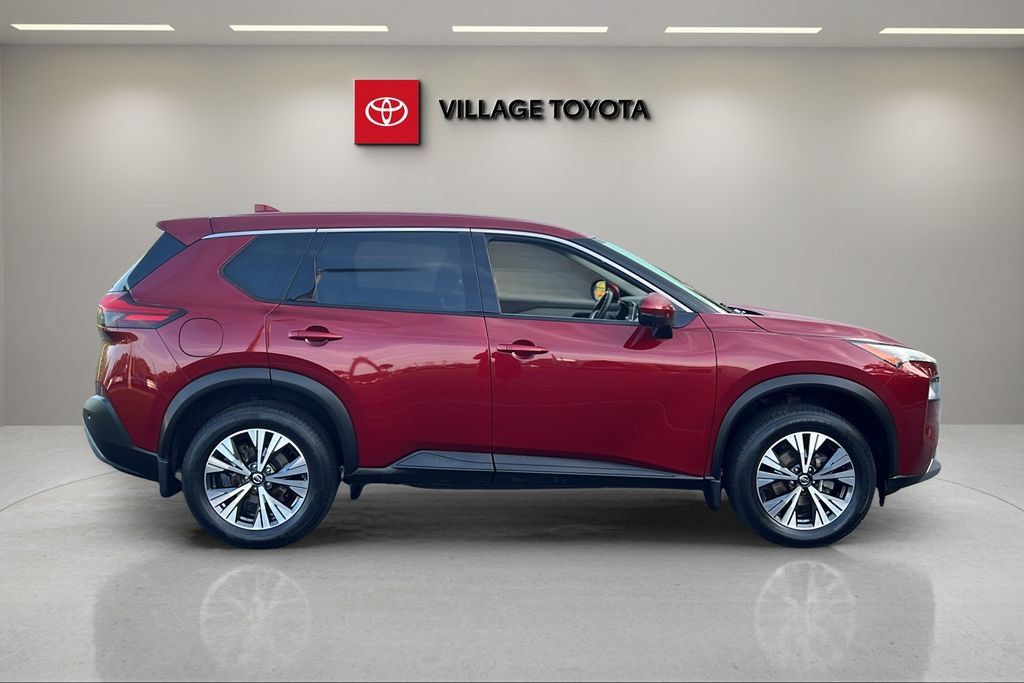 Used 2021 Nissan Rogue SV FWD image 6