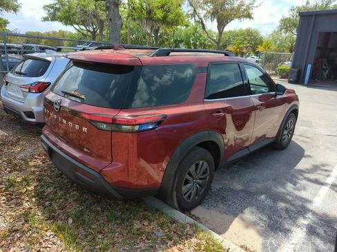 Certified 2024 Nissan Pathfinder SV w/ SV Premium Package image 2