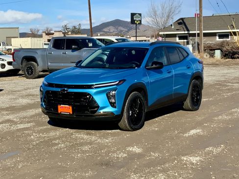 New 2026 Chevrolet Trax ACTIV w/ Driver Confidence Package image 1