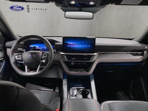 Certified 2025 Ford Explorer ST AWD/4WD image 2