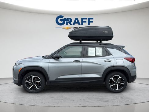 Used 2023 Chevrolet TrailBlazer RS w/ Sun and Liftgate Package AWD/4WD image 3