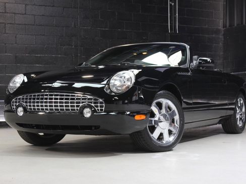 Used 2002 Ford Thunderbird Deluxe image 5