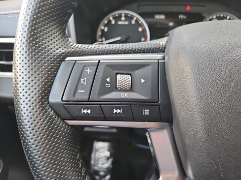 Used 2023 Mitsubishi Outlander SE AWD/4WD image 24