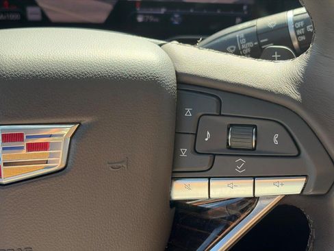 Used 2021 Cadillac Escalade Premium Luxury w/ Driver Assist Tech Package AWD/4WD image 29