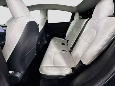 Used 2023 Tesla Model Y Long Range AWD/4WD image 24