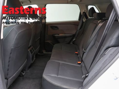 Used 2023 Nissan Rogue S AWD/4WD image 21