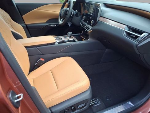 New 2025 Lexus RX 350 AWD image 10