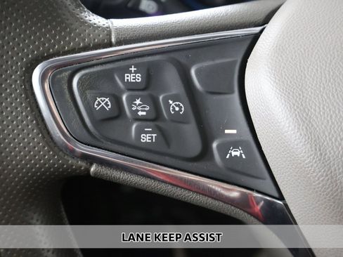 Used 2021 Chevrolet Malibu LT image 3