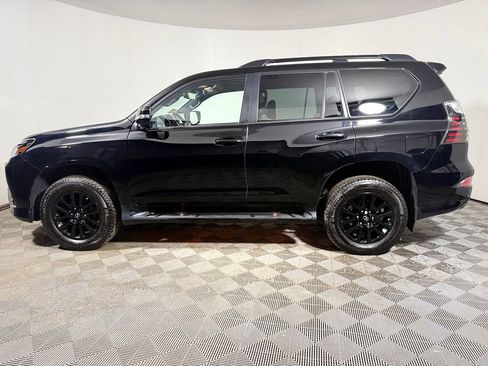 Used 2023 Lexus GX 460 w/ Black Line Special Edition AWD/4WD image 3