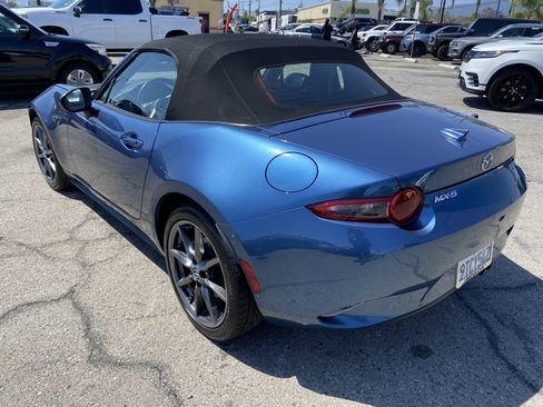 Used 2019 MAZDA MX-5 Miata Grand Touring w/ GT-S Package RWD image 13